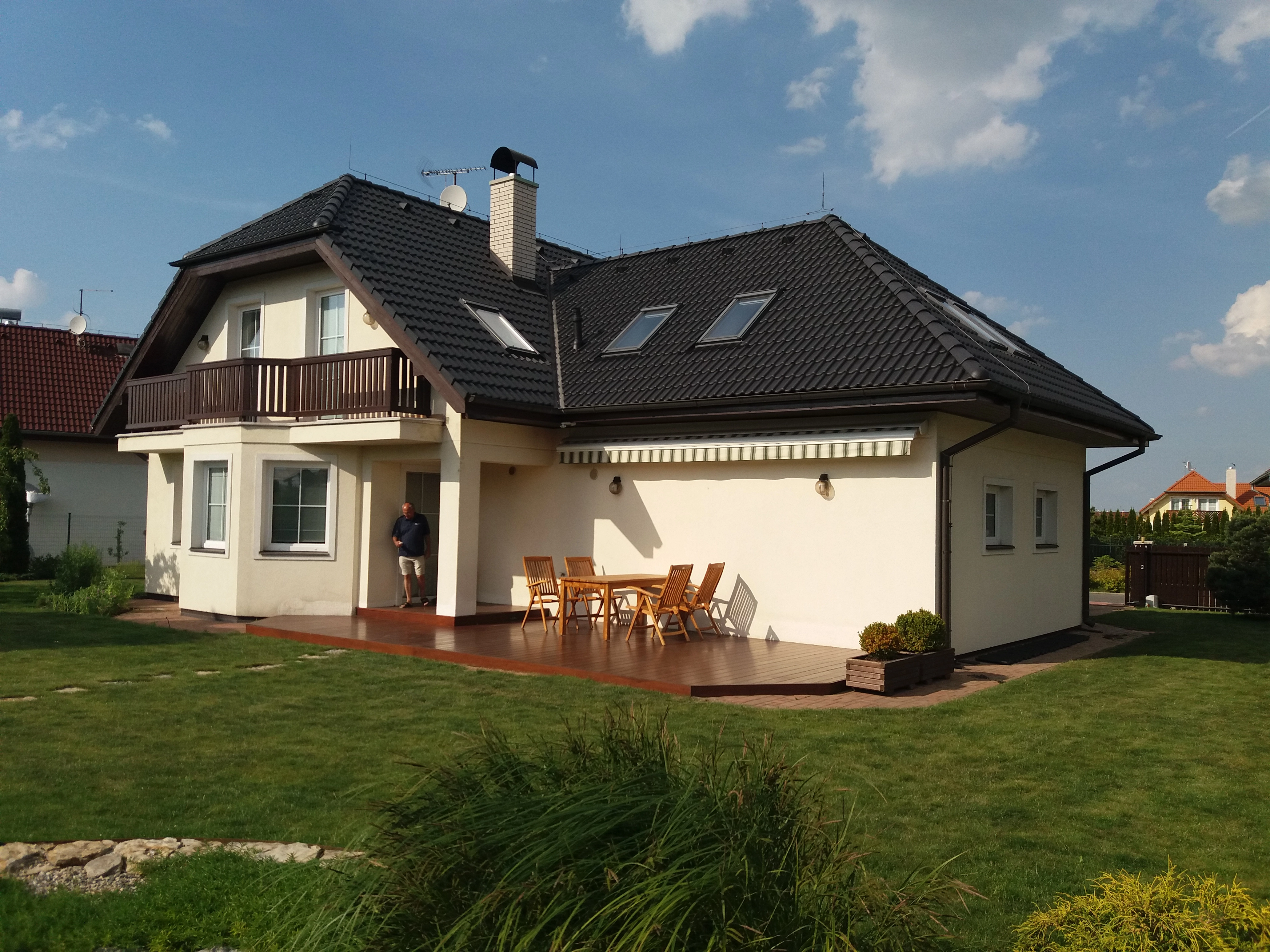 Renovační nátěr taškové střechy